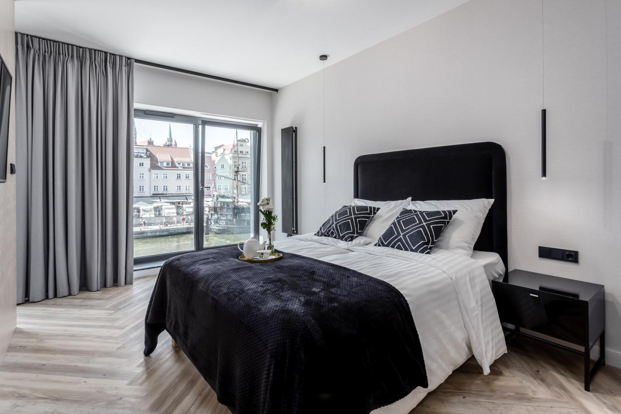 Deo Plaza - Apartments At The Old Town Danzica Esterno foto